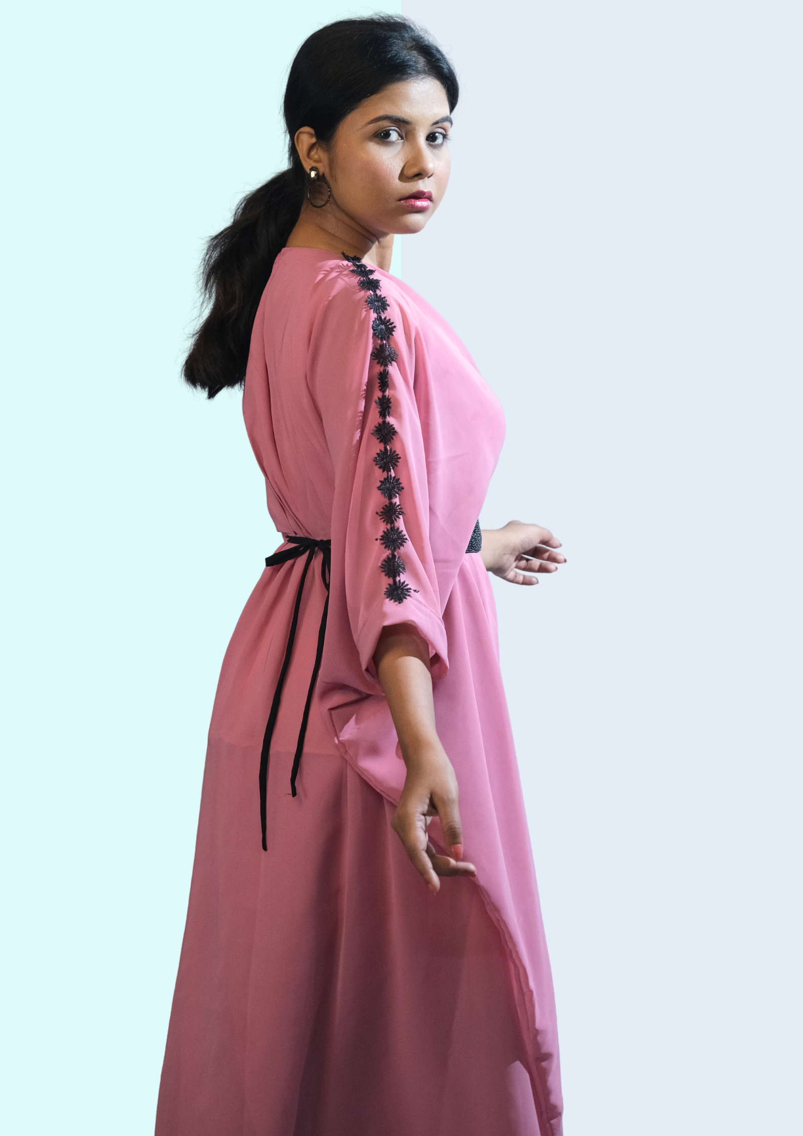 Dusky Rose  Kaftan with Black Belt Detail
